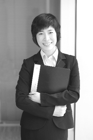 華安寶利基金經(jīng)理陸從珍